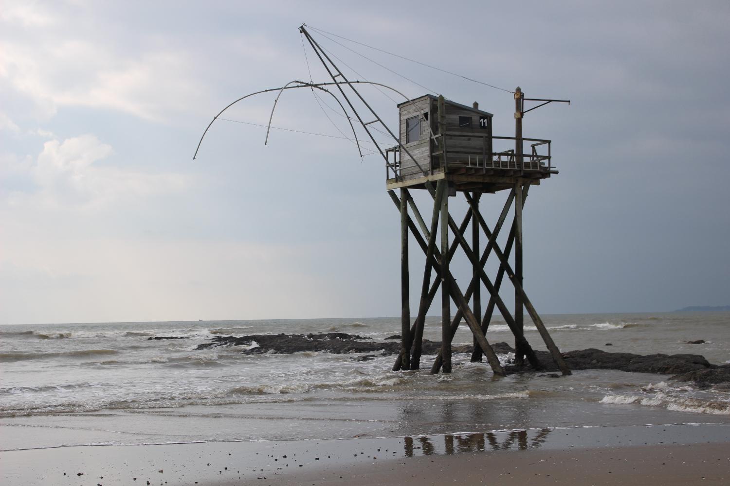 La petite plage aux cabanes de pêcheurs